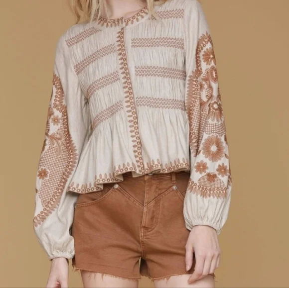 Avec Les Filles | Tops | New Avec Les Filles Embroidered Beige